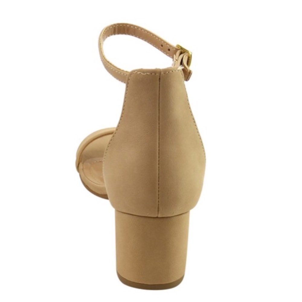 Classified Weekend Basic Nude Ankle Strap Low Heel - Picture 3 of 9